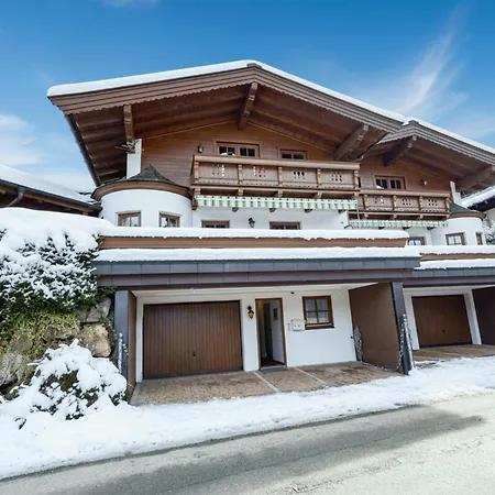 Mueller Nr 1 Und 2 Alpesi faház Kirchberg in Tirol